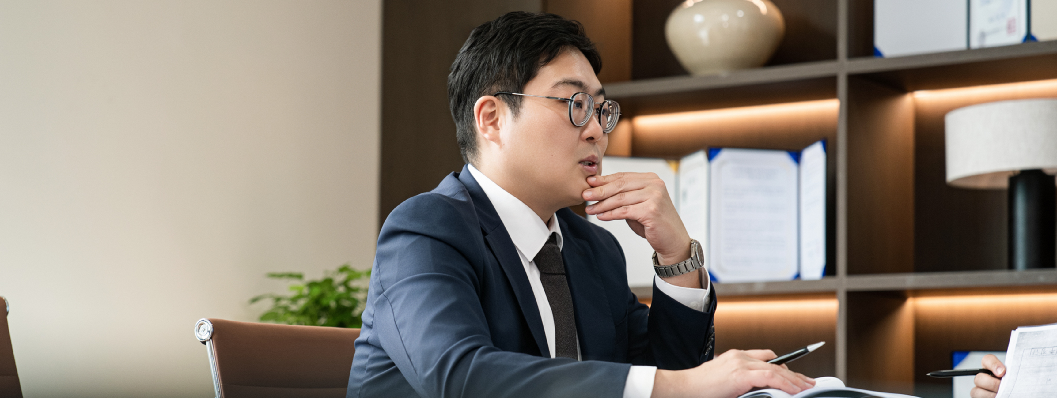 법의 균형을 상징하는 저울